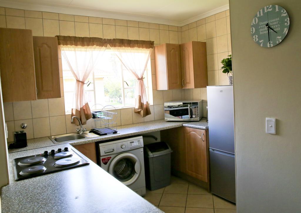 African Eagle Apartments Witfield Екстер'єр фото