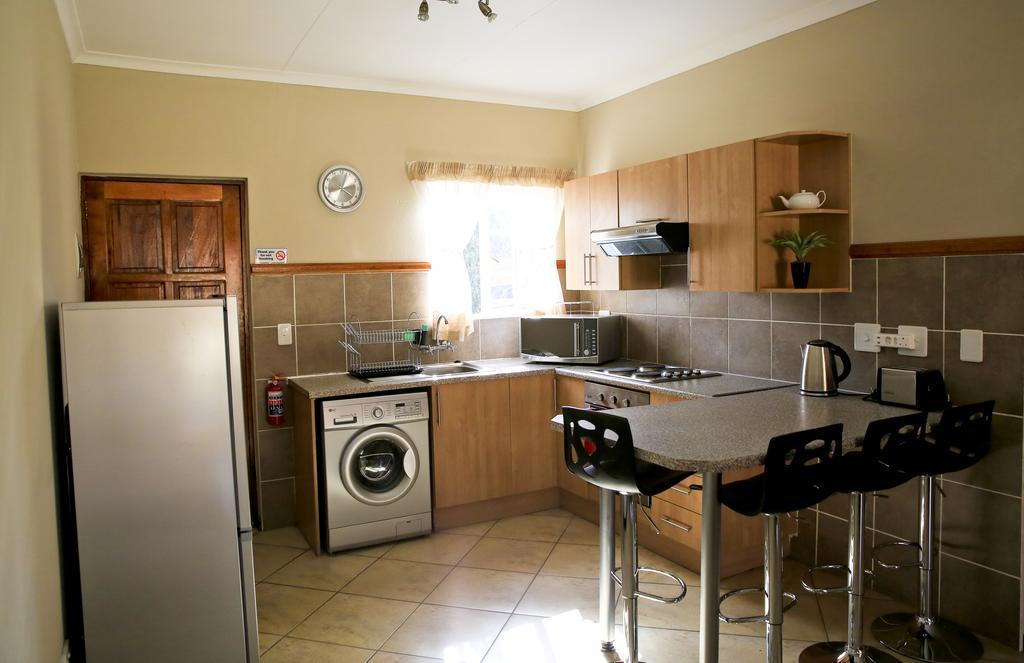 African Eagle Apartments Witfield Екстер'єр фото