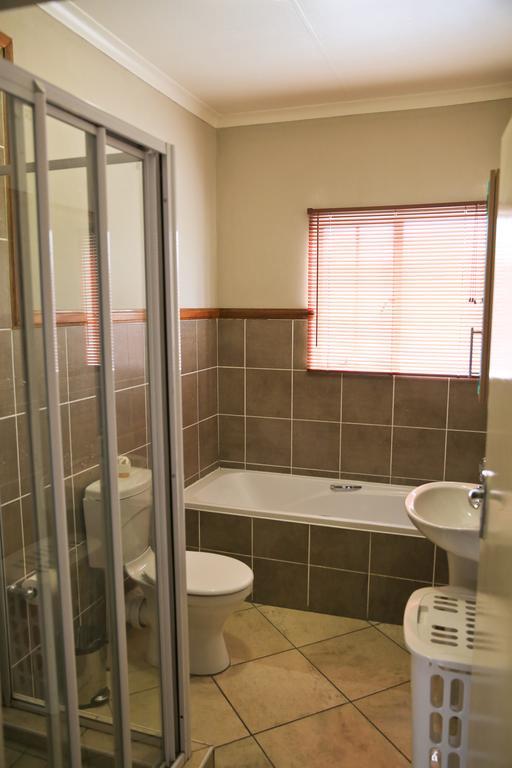 African Eagle Apartments Witfield Екстер'єр фото
